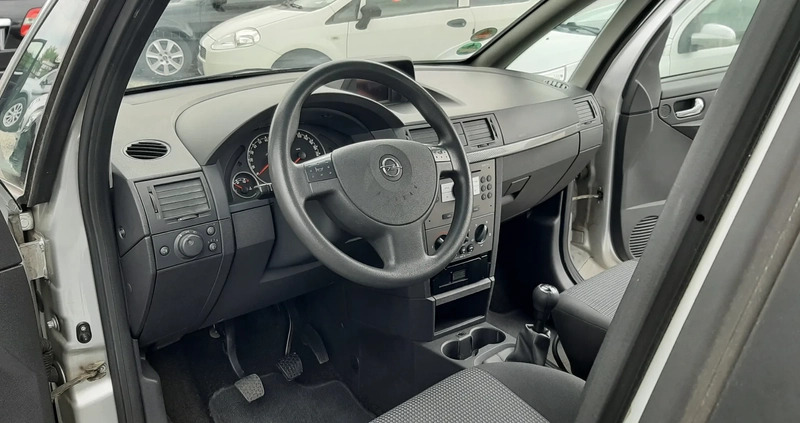 Opel Meriva cena 13999 przebieg: 250000, rok produkcji 2010 z Strzyżów małe 154